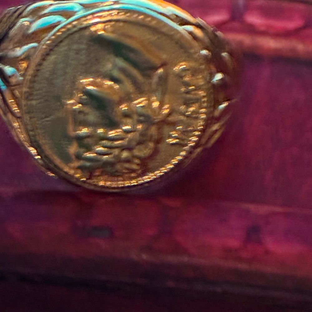 Gold Statement Ring - Picture 14 of 16